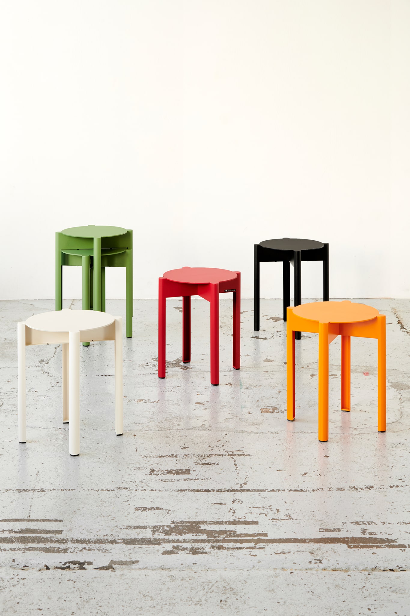 Bolid Stohovatelná stolička