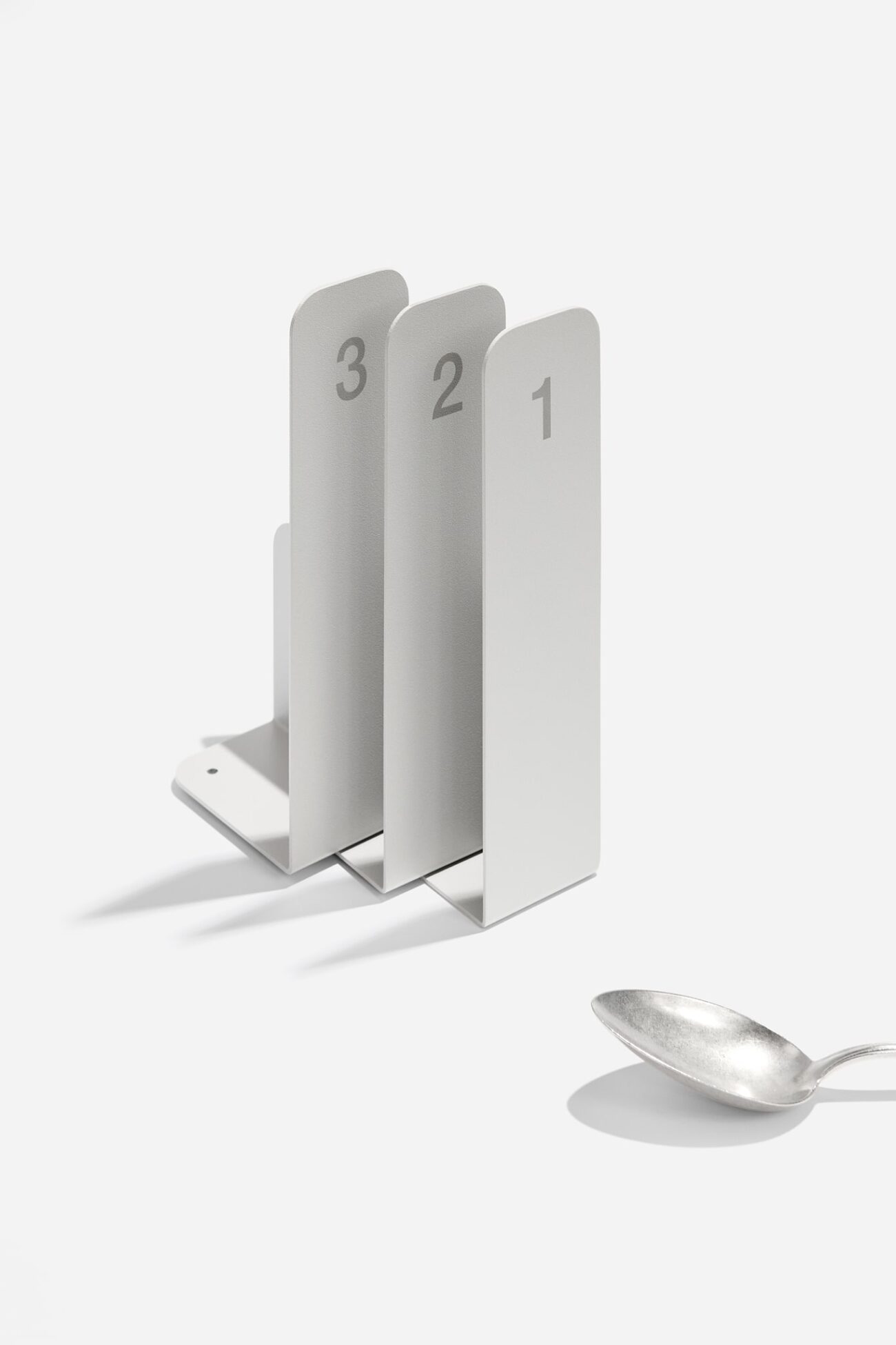 Naos 02 Stojan s čísly