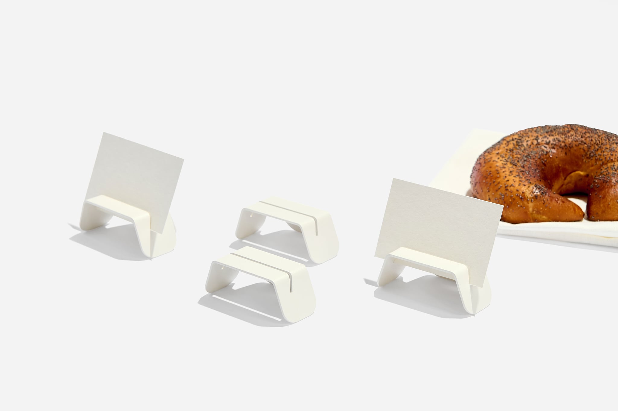 Naos 03 Stojan na cedulky